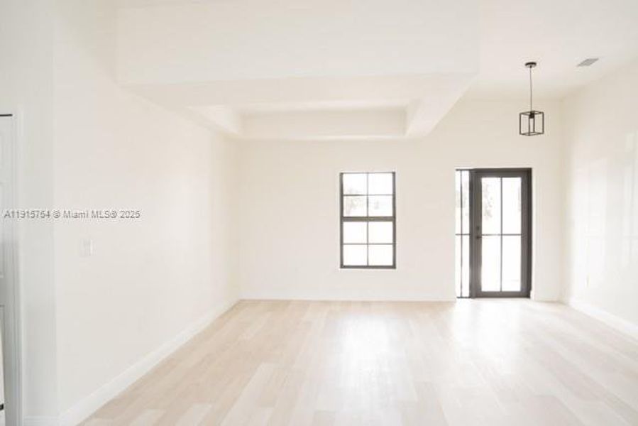 Spacious, unfurnished interior of a new home in , Labelle (Image 9).