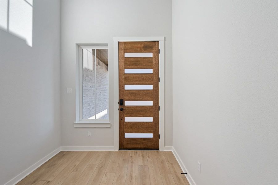 Spacious, unfurnished interior of a new home in Flora, Hutto (Image 18).