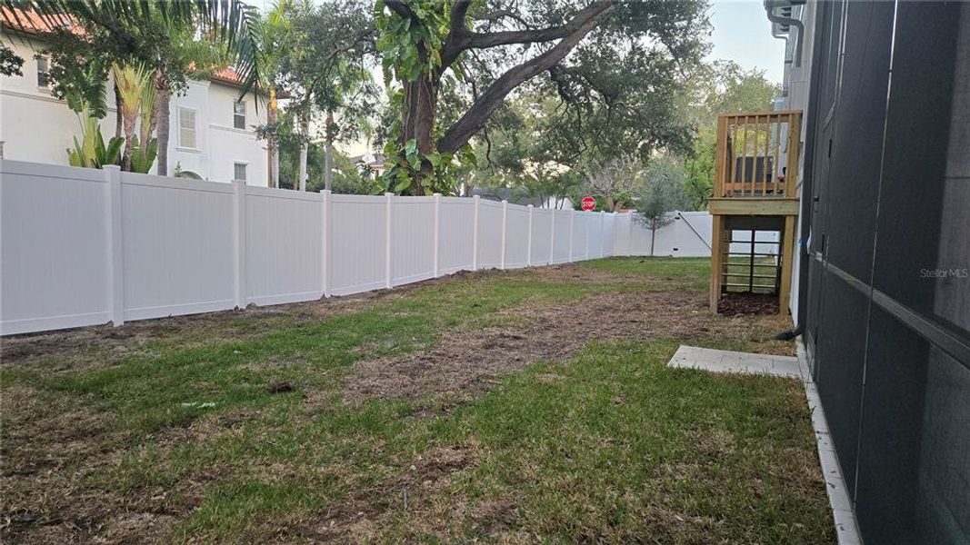 Exterior details and patio area of a home in , Tampa (Image 21).