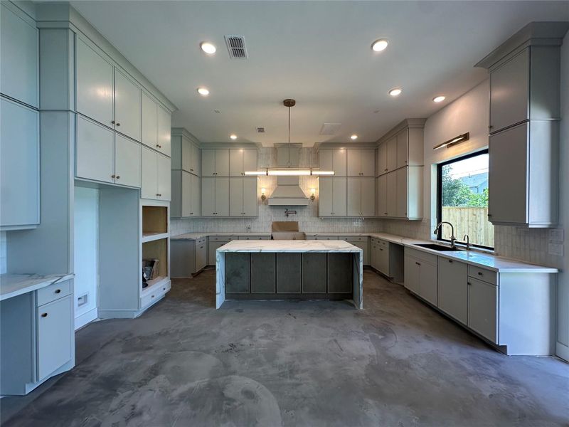 9710 Larston as of 05.28.26.