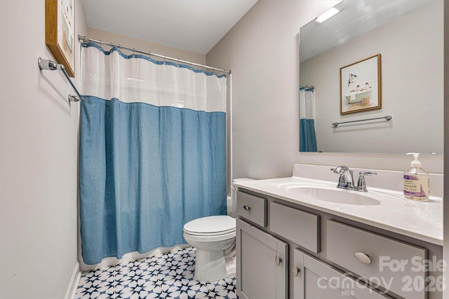 Furnished interior view inside a new home in , Midland (Image 16).
