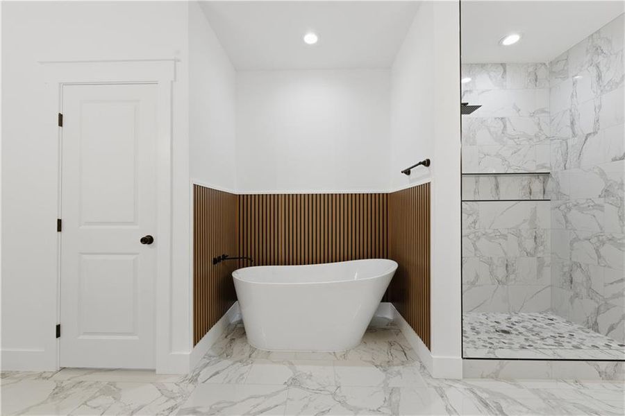 Furnished interior view inside a new home in , Cartersville (Image 10).