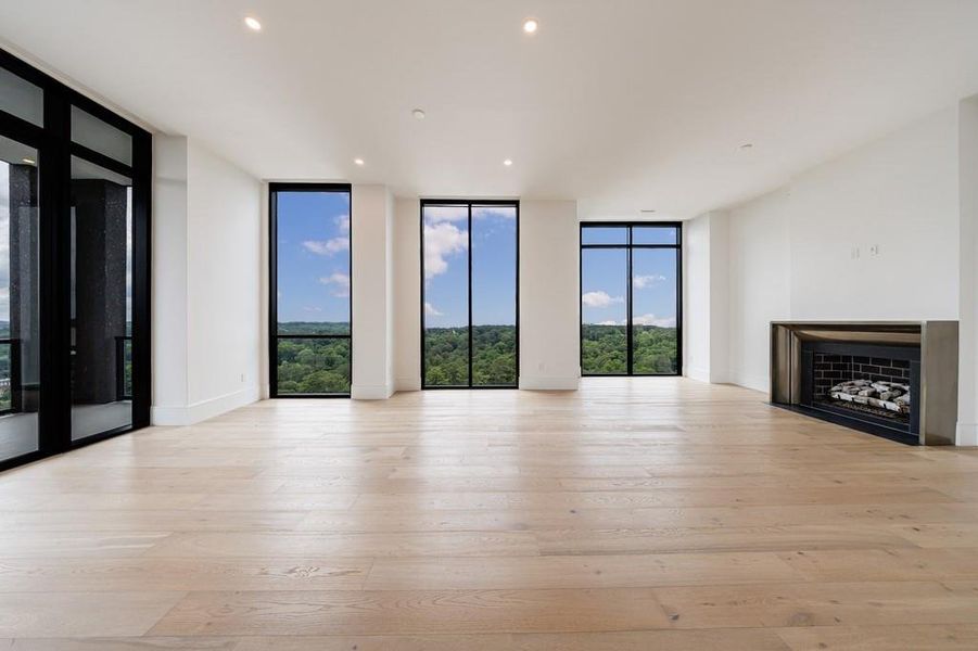 Spacious, unfurnished interior of a new home in The Dillon Buckhead, Atlanta (Image 44).