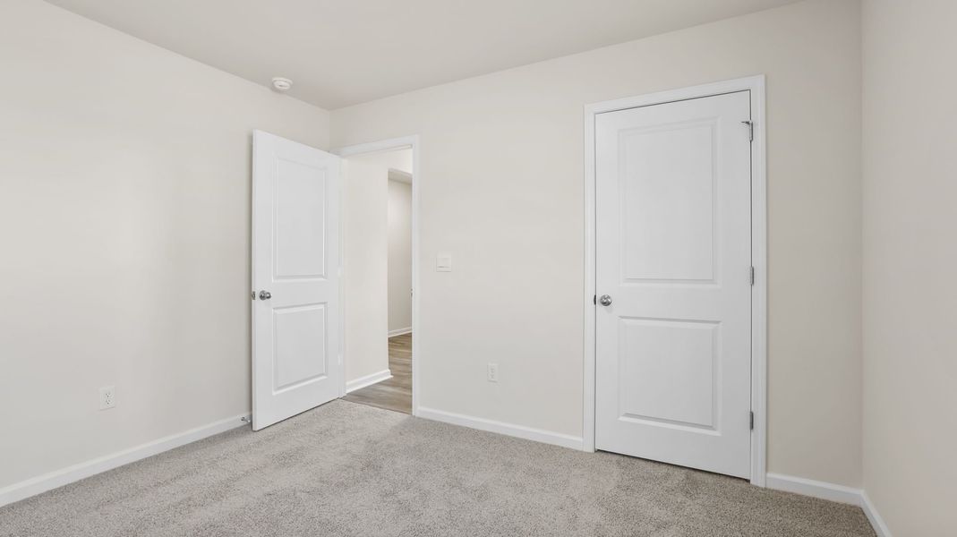 Spacious, unfurnished interior of a new home in Bentley Park, Greenwood (Image 17). Spacious, unfurnished interior of a new home in Bentley Park, Greenwood (Image 17).