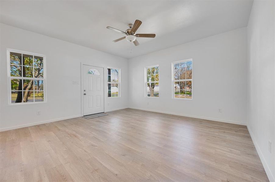 Spacious, unfurnished interior of a new home in , Cooper (Image 13).