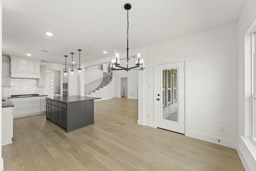 14. 5609 Aiken - Nook (2) 14. 5609 Aiken - Nook (2)