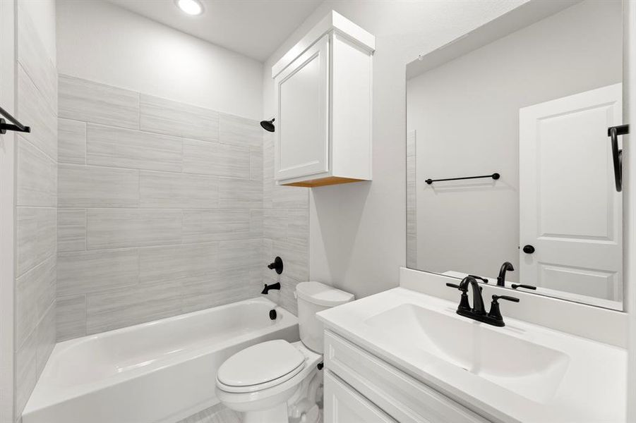 05. 2352 Bell - 2ND Bath