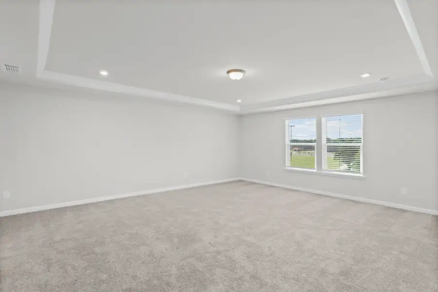 Spacious, unfurnished interior of a new home in Hamilton Place, Cartersville (Image 15).