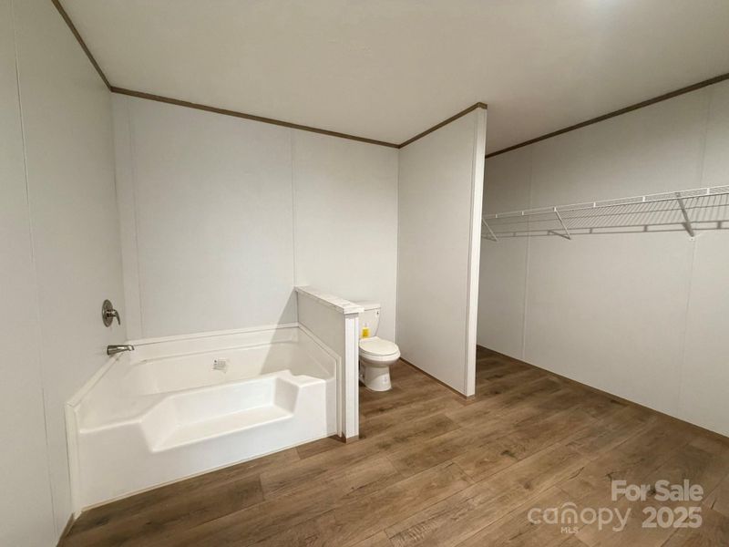 Spacious, unfurnished interior of a new home in , Statesville (Image 11).