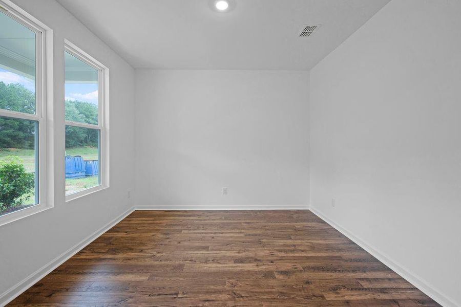 Spacious, unfurnished interior of a new home in Windance Lake, Loganville (Image 15). Spacious, unfurnished interior of a new home in Windance Lake, Loganville (Image 15).