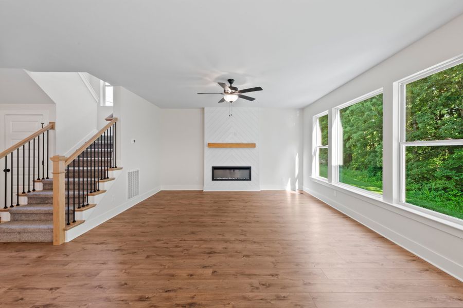 Representative unfurnished interior of a home built from the Two Story Farmhouse by Norfleet Builders in Cambria, White House (Image 14).