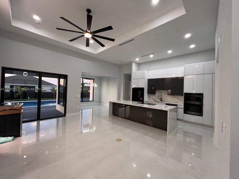Furnished interior view inside a new home in , Cape Coral (Image 5).
