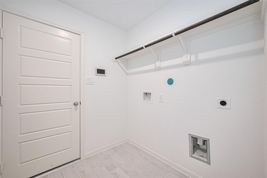 Image 41 of a home in Lago Mar. Image 41 of a home in Lago Mar.