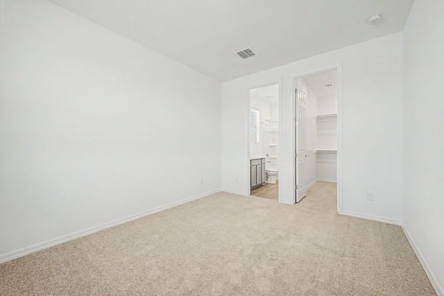 Spacious, unfurnished interior of a new home in Tyler Ranch, Buckeye (Image 10). Spacious, unfurnished interior of a new home in Tyler Ranch, Buckeye (Image 10).