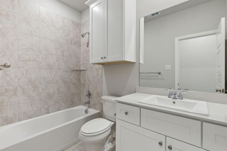 22-2445Auburn_022 22-2445Auburn_022