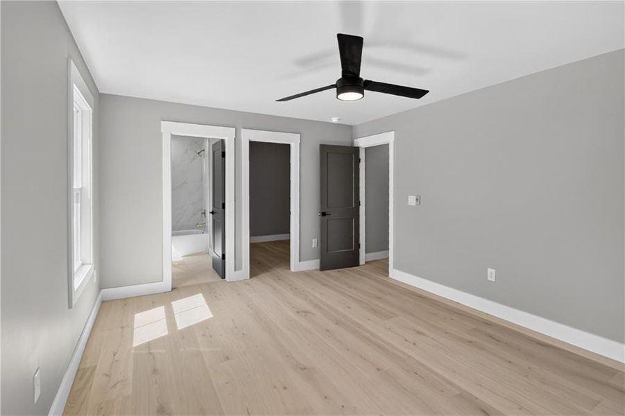 Spacious, unfurnished interior of a new home in , Stone Mountain (Image 131).