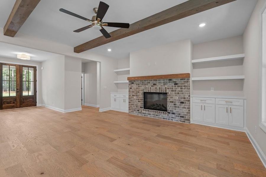 Spacious, unfurnished interior of a new home in , Carrollton (Image 21).