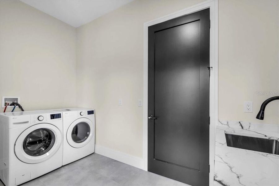 Furnished interior view inside a new home in , Nokomis (Image 14). Furnished interior view inside a new home in , Nokomis (Image 14).