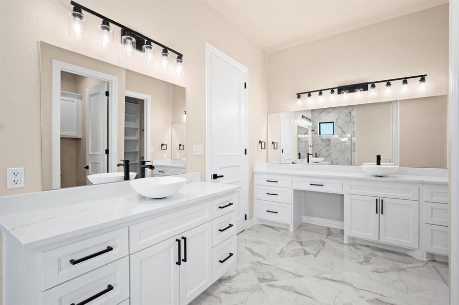 Furnished interior view inside a new home in , Midlothian (Image 25).