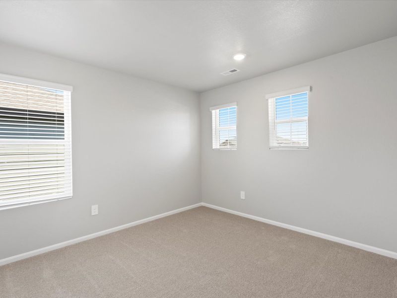 Spacious, unfurnished interior of a new home in Lake Bluff, Greeley (Image 10). Spacious, unfurnished interior of a new home in Lake Bluff, Greeley (Image 10).