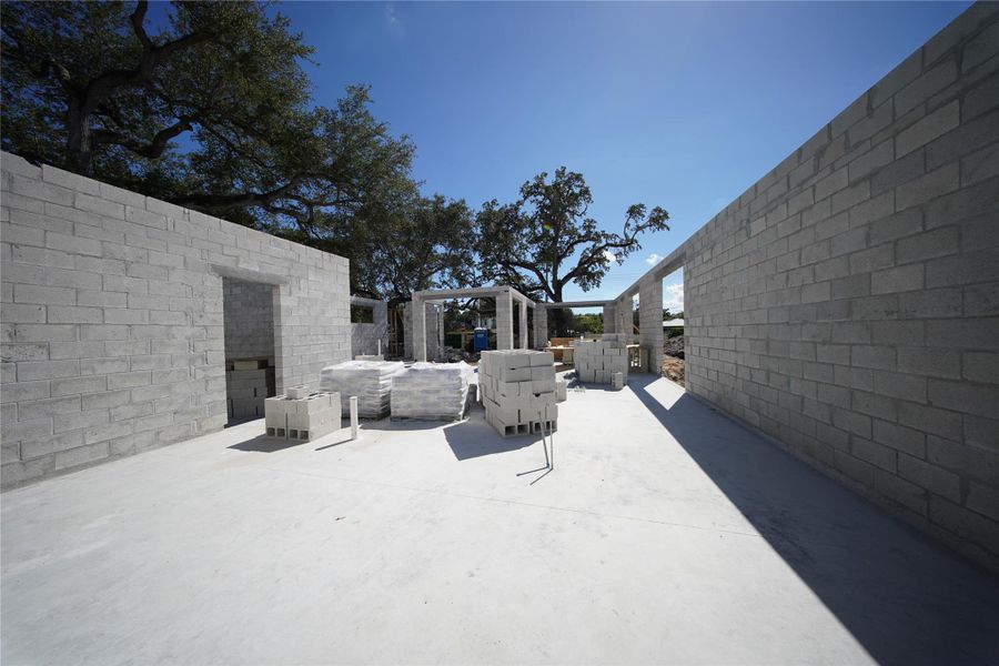 Exterior details and patio area of a home in , Fort Lauderdale (Image 3). Exterior details and patio area of a home in , Fort Lauderdale (Image 3).
