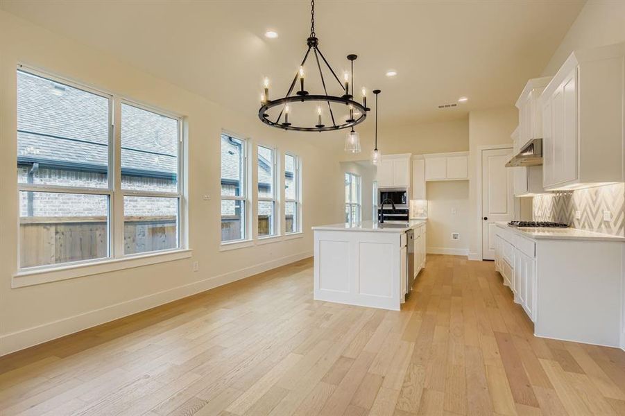 Spacious, unfurnished interior of a new home in Hillstead, Lavon (Image 18).