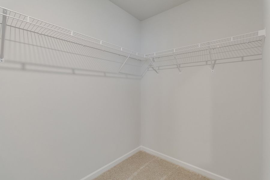 Spacious, unfurnished interior of a new home in Winston Point, Gilbert (Image 26).