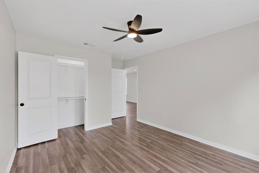 Spacious, unfurnished interior of a new home in , Dallas (Image 37).