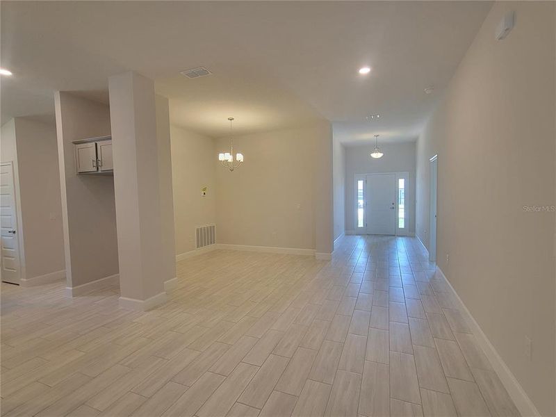 Spacious, unfurnished interior of a new home in Abbey Glen, Dade City (Image 22).