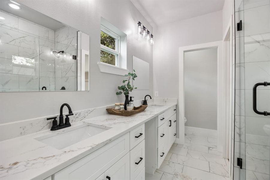 Furnished interior view inside a new home in , Dallas (Image 6).