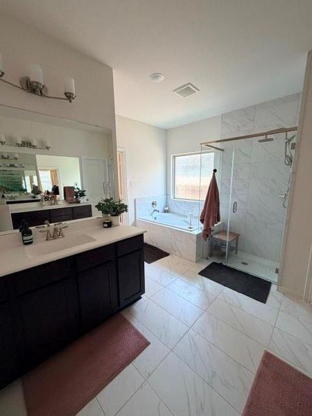 Furnished interior view inside a new home in Windrose Green, Angleton (Image 9). Furnished interior view inside a new home in Windrose Green, Angleton (Image 9).