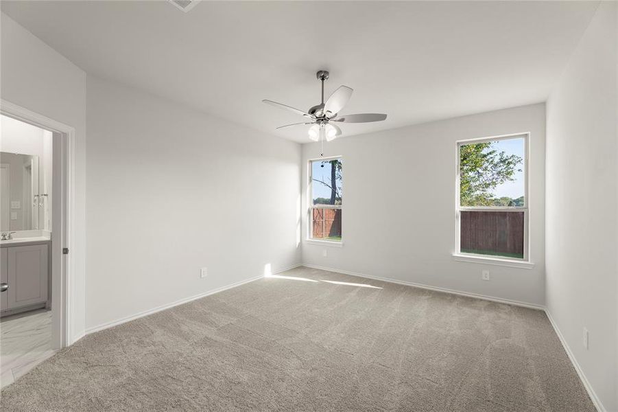 Spacious, unfurnished interior of a new home in Bryant Farms, Melissa (Image 22).