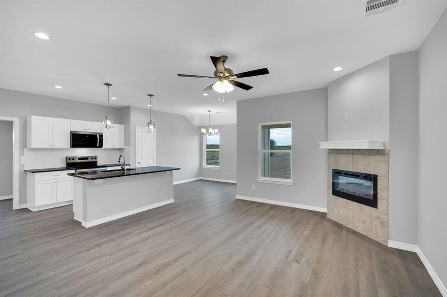 Spacious, unfurnished interior of a new home in , Whitney (Image 17).