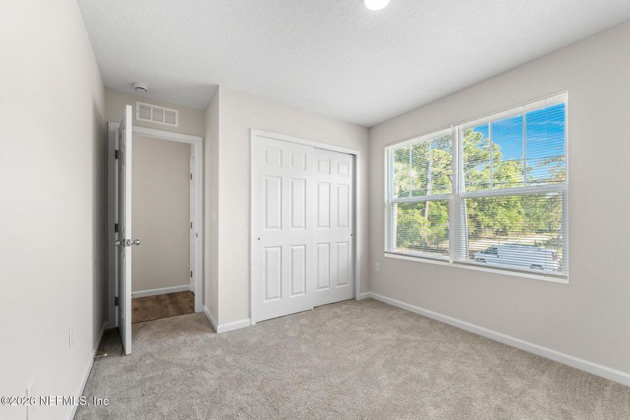 Spacious, unfurnished interior of a new home in , Jacksonville (Image 20).