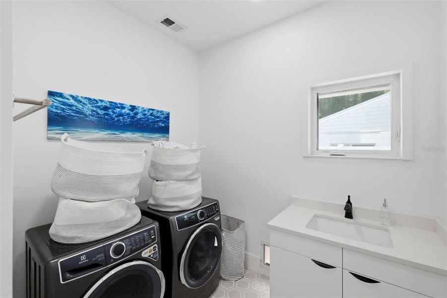 Image 72 of a home in .