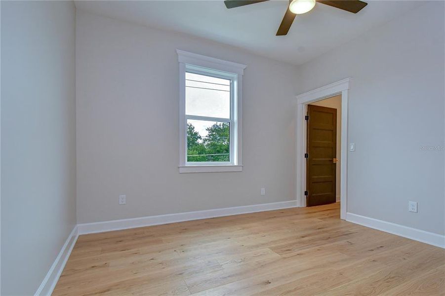 Spacious, unfurnished interior of a new home in , Tampa (Image 34).