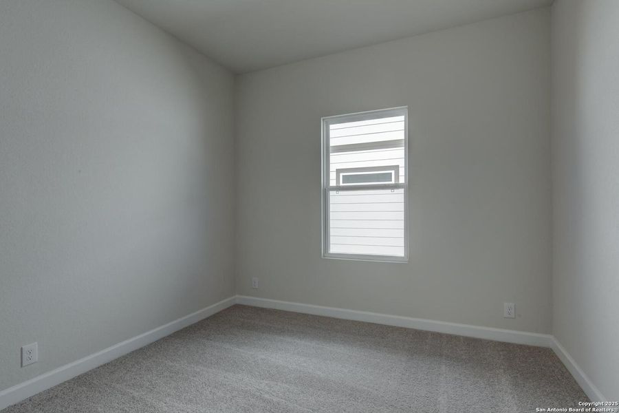 Spacious, unfurnished interior of a new home in Cordova Trails, Seguin (Image 27).