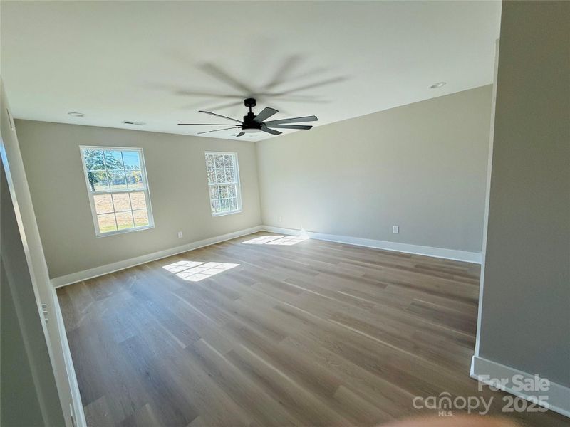 Image 14 of a home in .