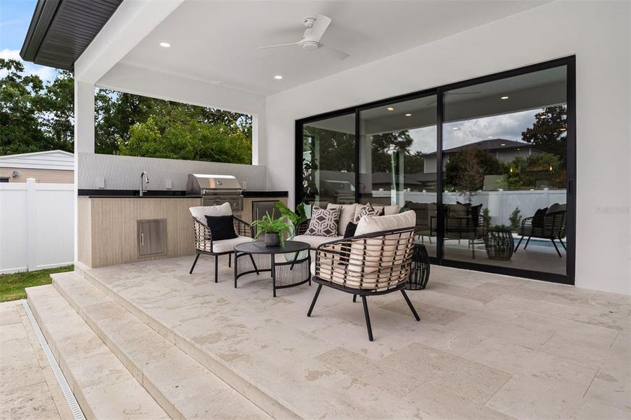 Exterior details and patio area of a home in , Orlando (Image 3).