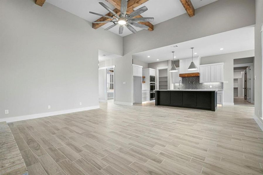 Spacious, unfurnished interior of a new home in , Weatherford (Image 17). Spacious, unfurnished interior of a new home in , Weatherford (Image 17).