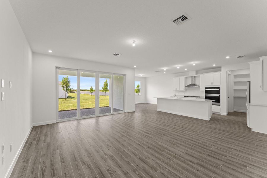 Spacious, unfurnished interior of a new home in Tradition - Kenley, Port St. Lucie (Image 10). Spacious, unfurnished interior of a new home in Tradition - Kenley, Port St. Lucie (Image 10).