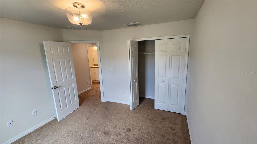 Spacious, unfurnished interior of a new home in , Dunnellon (Image 20).