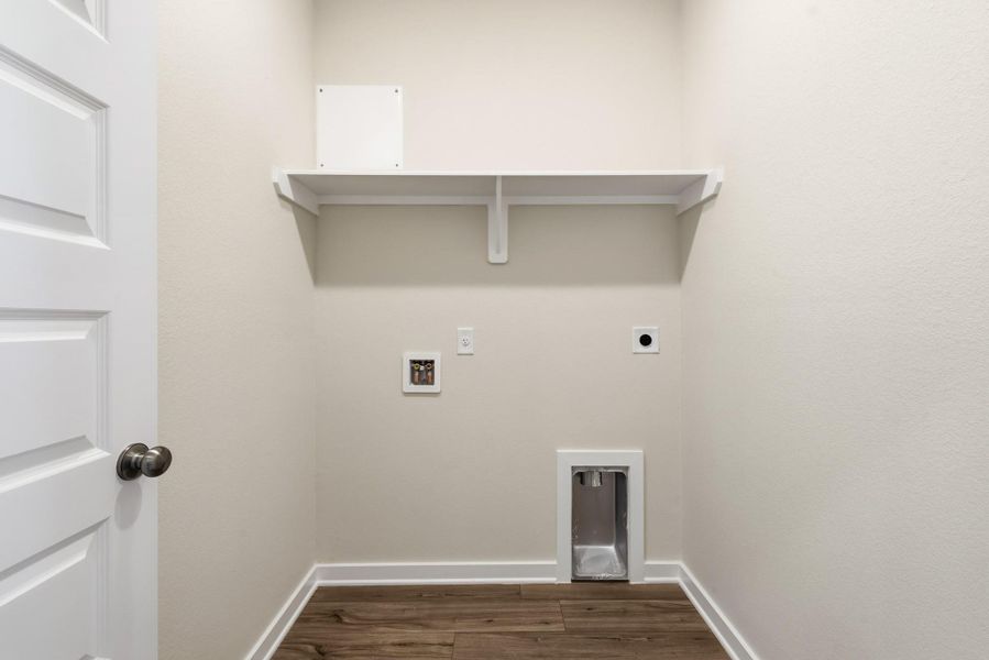 Spacious, unfurnished interior of a new home in , Brenham (Image 23). Spacious, unfurnished interior of a new home in , Brenham (Image 23).