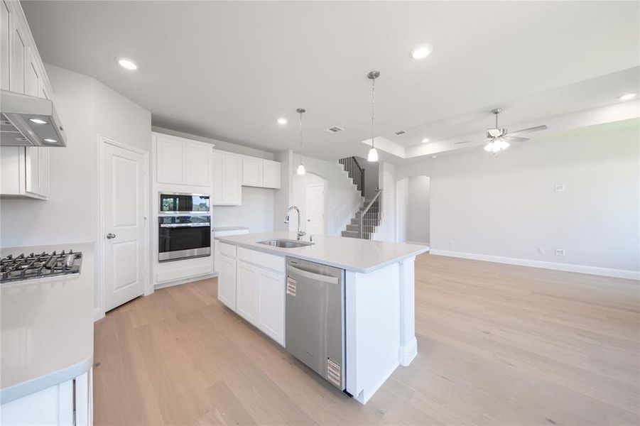 Image 22 of a home in Valencia on the Lake: Valencia 50s. Image 22 of a home in Valencia on the Lake: Valencia 50s.