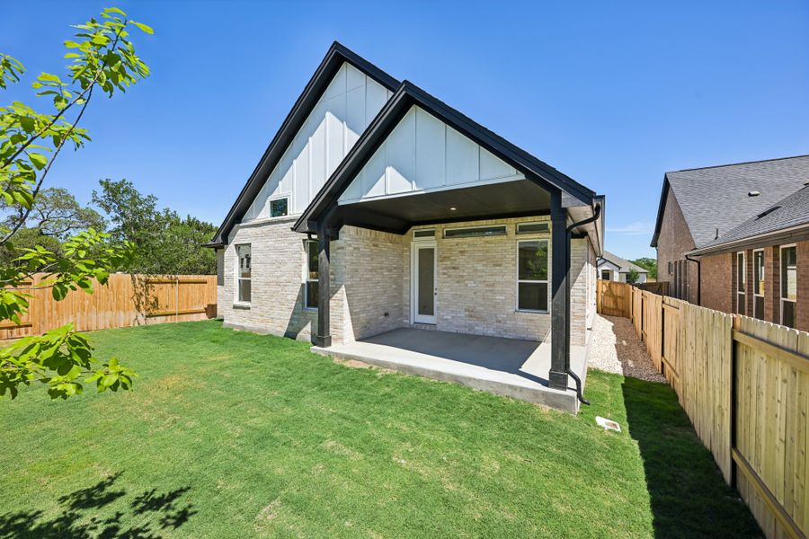 Exterior details and patio area of a home in Persimmon, Buda (Image 15).