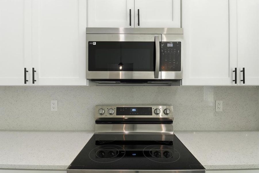 Close-up of interior finishes inside a home in , Citrus Springs (Image 15).