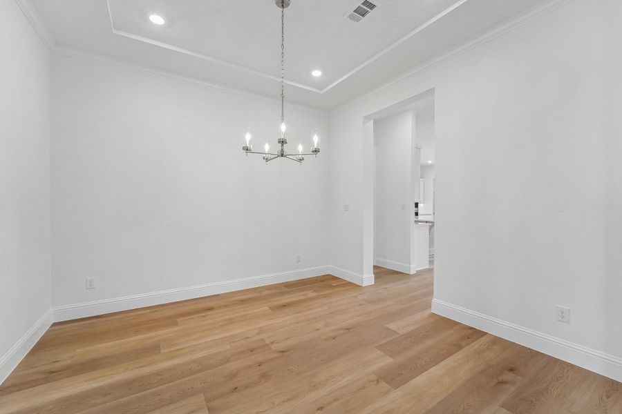 Spacious, unfurnished interior of a new home in Evergreen 70', Conroe (Image 30).