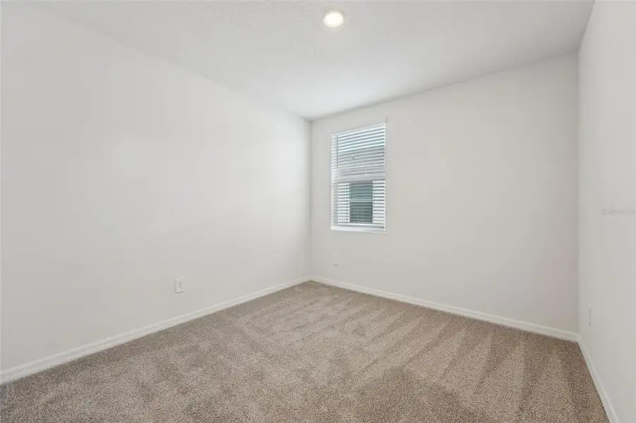 Spacious, unfurnished interior of a new home in , Brooksville (Image 7).