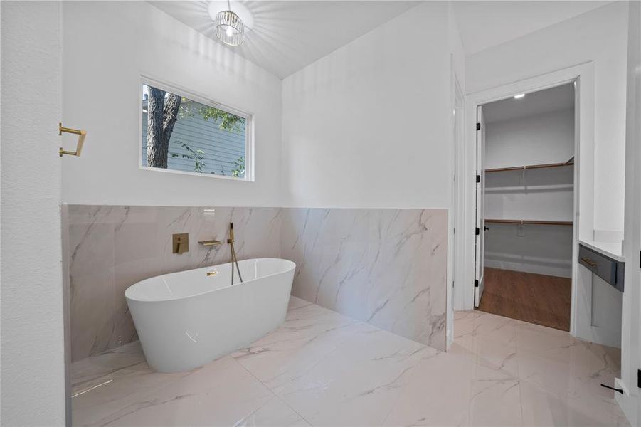 Furnished interior view inside a new home in , Dallas (Image 9). Furnished interior view inside a new home in , Dallas (Image 9).