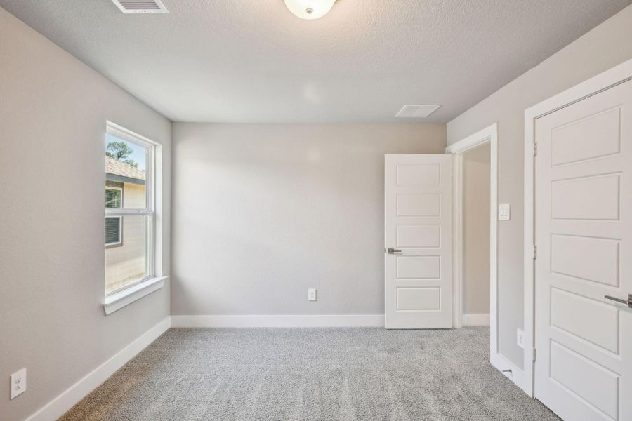 Photo is not of the actual home but is an inspirational photo of builder’s model home and may depict options, furnishings, and/or decorator features that are not included. Photo is not of the actual home but is an inspirational photo of builder’s model home and may depict options, furnishings, and/or decorator features that are not included.